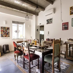 Ad Hoc Bed & Breakfast