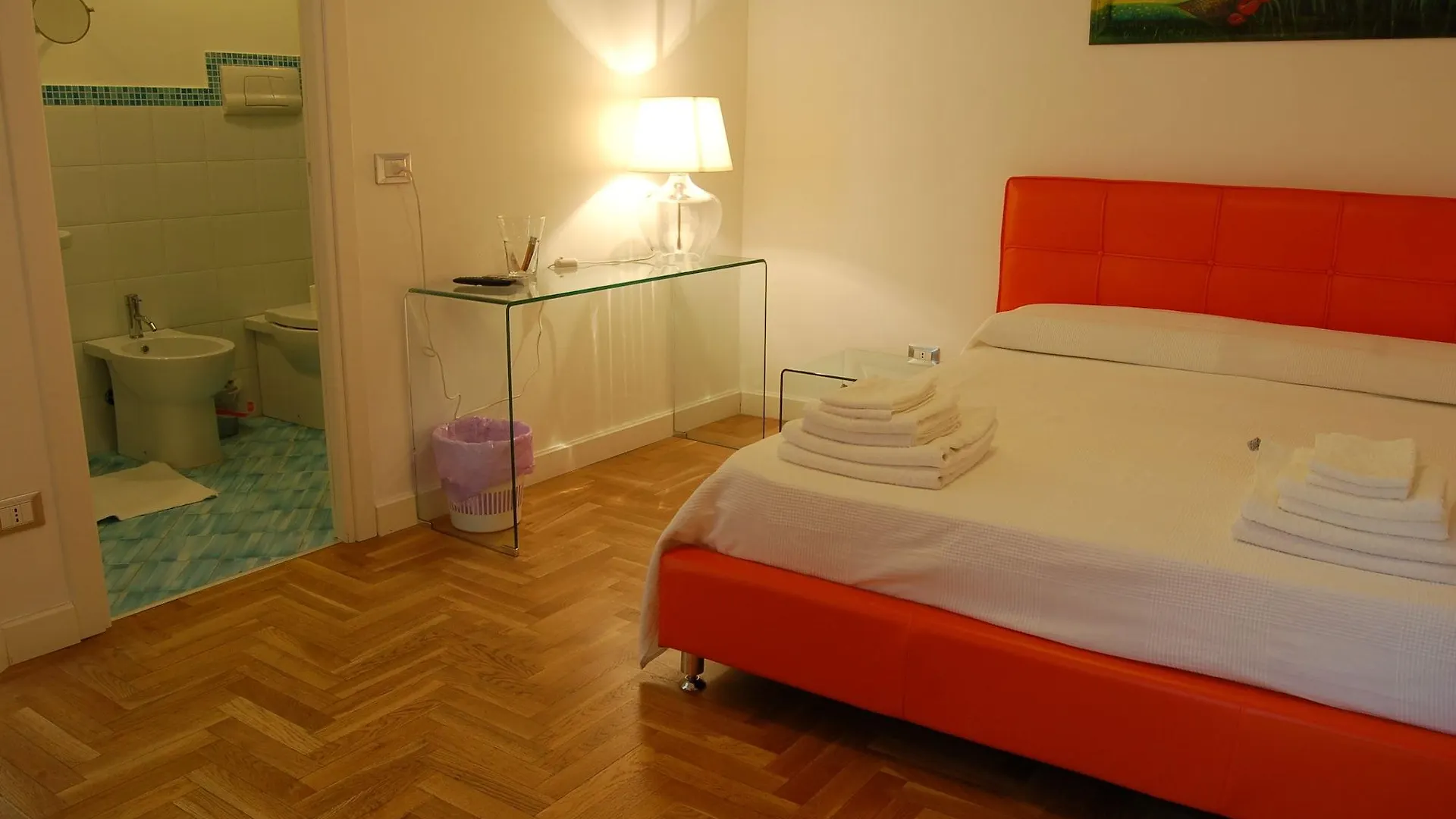 *** לינה וארוחת בוקר פלרמו Federico Secondo B&B איטליה