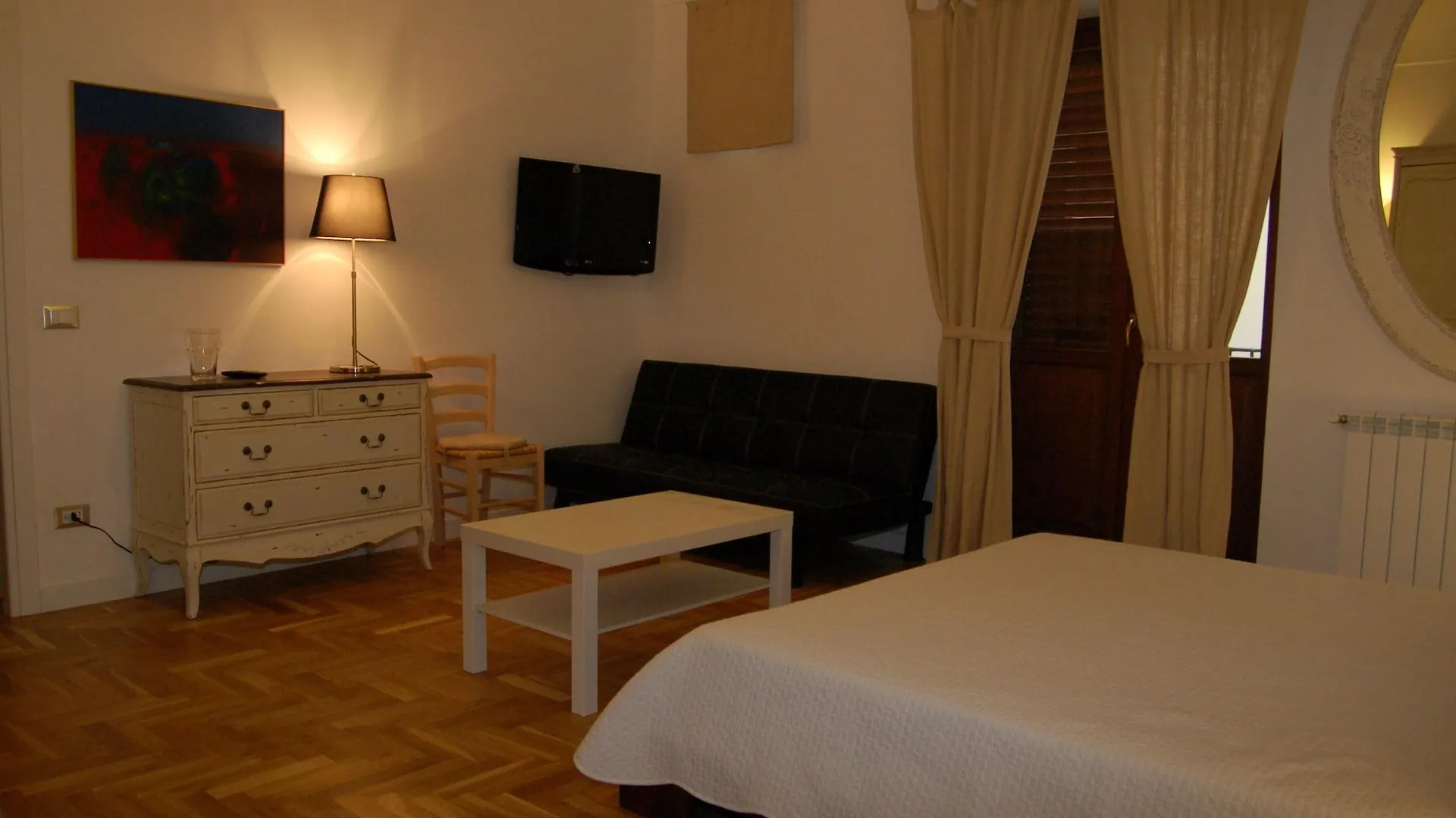 פלרמו Federico Secondo B&B לינה וארוחת בוקר