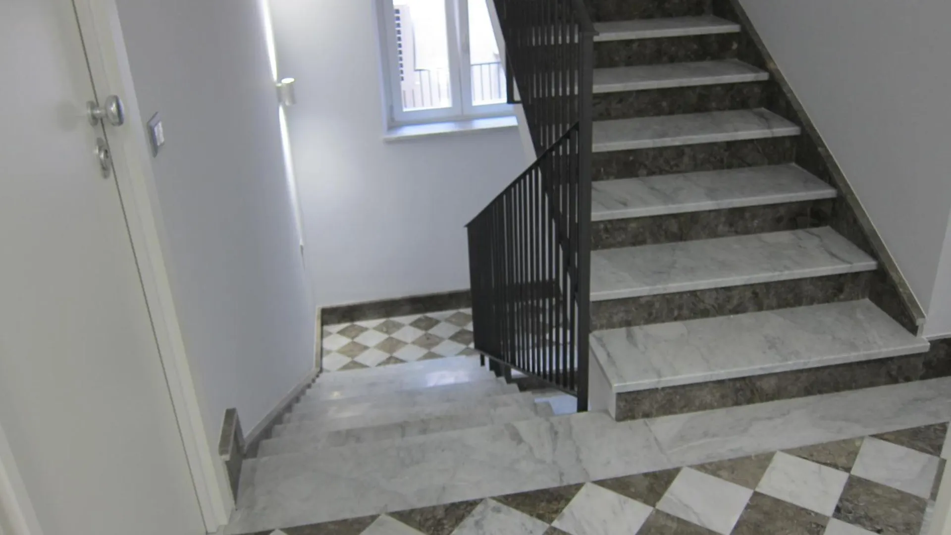 *** לינה וארוחת בוקר פלרמו Federico Secondo B&B איטליה